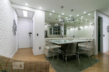 Sala de apartamento à venda com 3 quartos, 65m² em Chácara Seis de Outubro, São Paulo