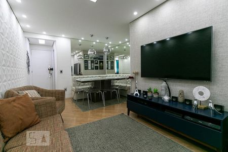 Sala de apartamento à venda com 3 quartos, 65m² em Chácara Seis de Outubro, São Paulo