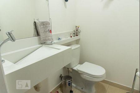Banheiro de apartamento à venda com 3 quartos, 95m² em Cambuci, São Paulo