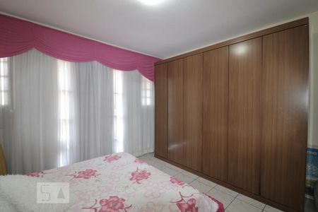 Casa para alugar com 300m², 3 quartos e 3 vagasSuite 