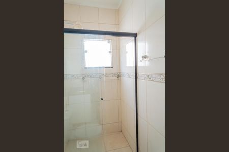 Casa de condomínio para alugar com 109m², 2 quartos e 3 vagasBanheiro da Suíte 2