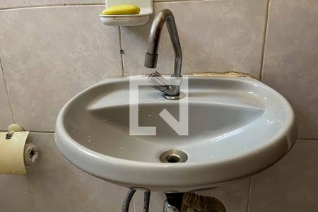 Casa à venda com 182m², 4 quartos e 3 vagasBanheiro Social 2