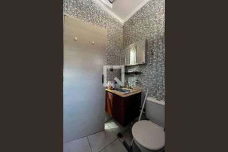 Casa à venda com 182m², 4 quartos e 3 vagasBanheiro Social 1