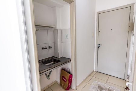 Cozinha de kitnet/studio para alugar com 1 quarto, 27m² em Vila Buarque, São Paulo