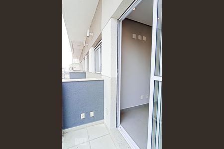 Varanda da sala de apartamento para alugar com 1 quarto, 50m² em Alphaville Industrial, Barueri