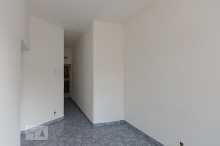 Sala de apartamento para alugar com 1 quarto, 44m² em Benfica, Rio de Janeiro