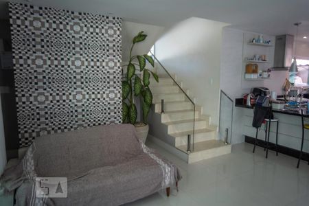 Sala de casa de condomínio à venda com 4 quartos, 500m² em Vargem Pequena, Rio de Janeiro