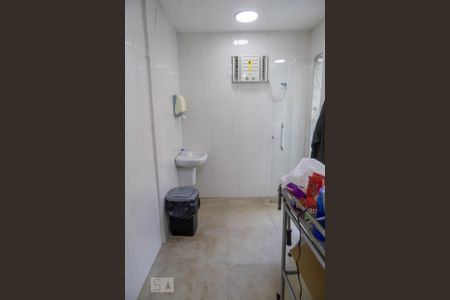 Casa de condomínio à venda com 500m², 4 quartos e 2 vagasQuarto de serviço