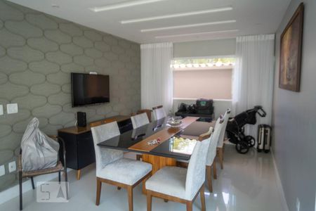Sala de casa de condomínio à venda com 4 quartos, 500m² em Vargem Pequena, Rio de Janeiro