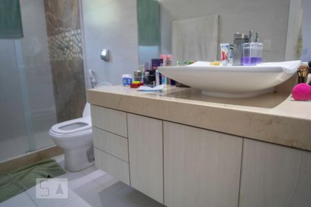 Casa de condomínio à venda com 500m², 4 quartos e 2 vagasBanheiro Suite 4