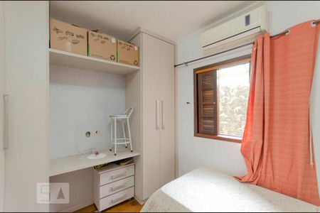 Casa à venda com 313m², 3 quartos e 3 vagas Casa à venda com 313m², 3 quartos e 3 vagasQuarto 1