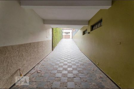 Casa à venda com 313m², 3 quartos e 3 vagas Casa à venda com 313m², 3 quartos e 3 vagasEntrada Garagem