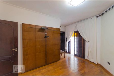 Casa à venda com 313m², 3 quartos e 3 vagas Casa à venda com 313m², 3 quartos e 3 vagasSuíte