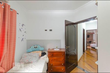 Casa à venda com 313m², 3 quartos e 3 vagas Casa à venda com 313m², 3 quartos e 3 vagasQuarto 1