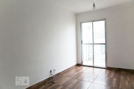 Sala de apartamento à venda com 2 quartos, 48m² em Vila Carmosina, São Paulo