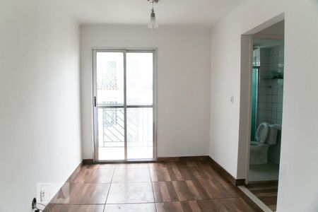 Sala de apartamento à venda com 2 quartos, 48m² em Vila Carmosina, São Paulo
