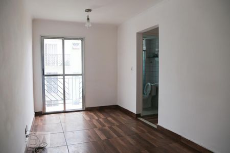 Sala de apartamento à venda com 2 quartos, 48m² em Vila Carmosina, São Paulo