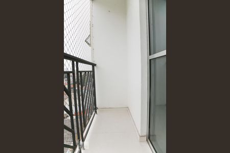 Varanda de apartamento à venda com 2 quartos, 48m² em Vila Carmosina, São Paulo