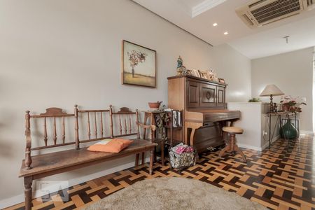 Sala de casa à venda com 1 quarto, 359m² em Petrópolis, Porto Alegre