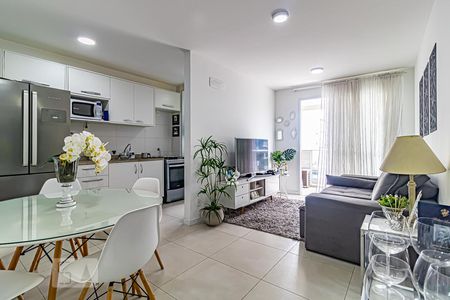 Sala de apartamento à venda com 2 quartos, 64m² em Jacarepaguá, Rio de Janeiro