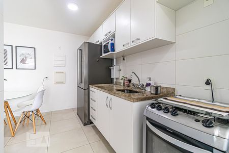 Apartamento à venda com 64m², 2 quartos e 1 vagaCozinha - Armários
