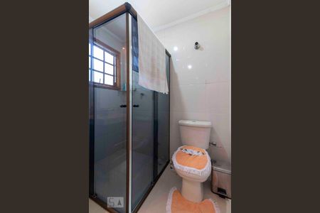 Casa à venda com 180m², 3 quartos e 2 vagasBanheiro Quarto 1 - Suite