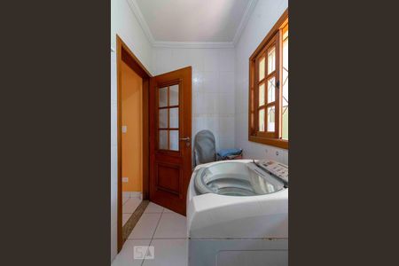 Casa à venda com 180m², 3 quartos e 2 vagasÁrea de Serviço