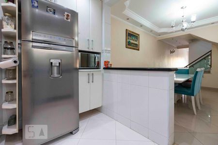 Casa à venda com 180m², 3 quartos e 2 vagasCozinha