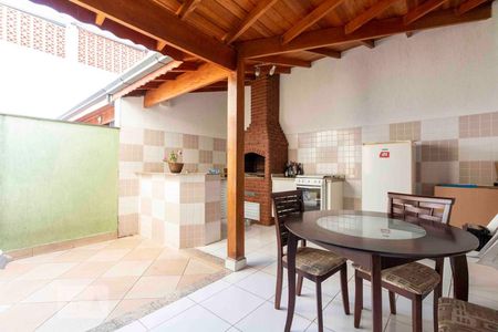 Casa à venda com 180m², 3 quartos e 2 vagasÁrea Gourmet