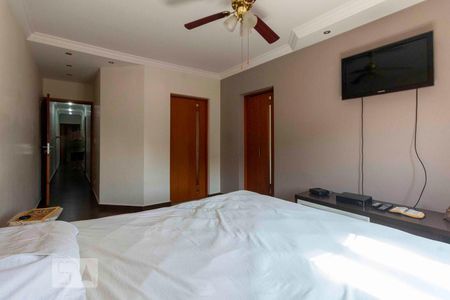 Casa à venda com 180m², 3 quartos e 2 vagasQuarto 1 - Suite