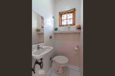 Casa à venda com 180m², 3 quartos e 2 vagasLavabo 2