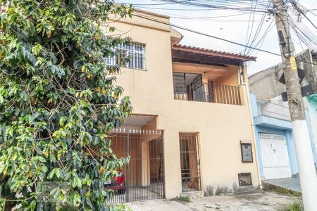 Casa para alugar com 90m², 2 quartos e 2 vagas Casa para alugar com 90m², 2 quartos e 2 vagasFachada