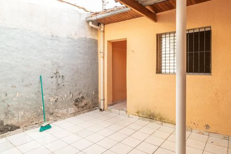 Casa para alugar com 90m², 2 quartos e 2 vagas Casa para alugar com 90m², 2 quartos e 2 vagasQuintal