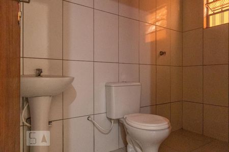 Casa para alugar com 90m², 2 quartos e 2 vagas Casa para alugar com 90m², 2 quartos e 2 vagasBanheiro da Suíte