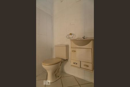 Casa para alugar com 90m², 2 quartos e 2 vagas Casa para alugar com 90m², 2 quartos e 2 vagasBanheiro