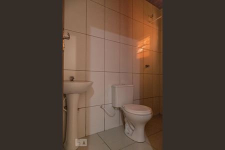 Casa para alugar com 90m², 2 quartos e 2 vagas Casa para alugar com 90m², 2 quartos e 2 vagasBanheiro da Suíte