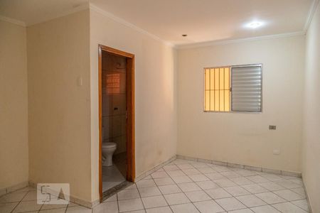 Casa para alugar com 90m², 2 quartos e 2 vagas Casa para alugar com 90m², 2 quartos e 2 vagasSuíte