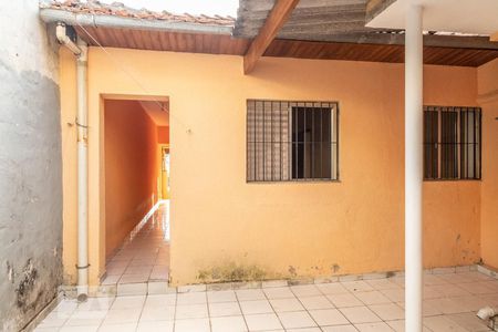 Casa para alugar com 90m², 2 quartos e 2 vagas Casa para alugar com 90m², 2 quartos e 2 vagasQuintal
