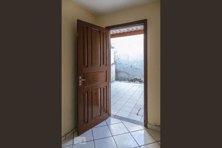 Casa para alugar com 90m², 2 quartos e 2 vagas Casa para alugar com 90m², 2 quartos e 2 vagasEntrada