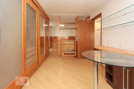 Apartamento para alugar com 120m², 2 quartos e 2 vagasSuíte