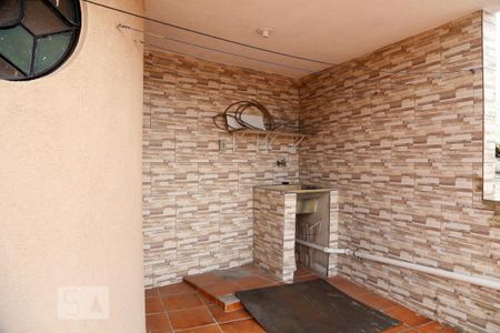 Casa à venda com 140m², 3 quartos e 1 vagaÁrea de Serviço
