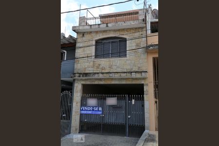 Casa à venda com 140m², 3 quartos e 1 vagaFachada