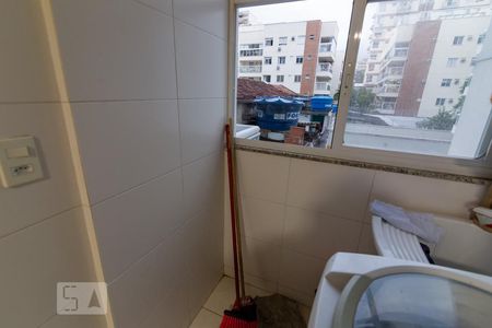 Apartamento à venda com 80m², 2 quartos e 1 vagaÁrea de Serviço