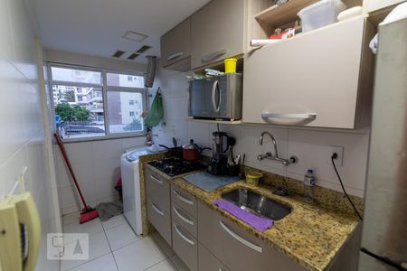 Apartamento à venda com 80m², 2 quartos e 1 vagaCozinha