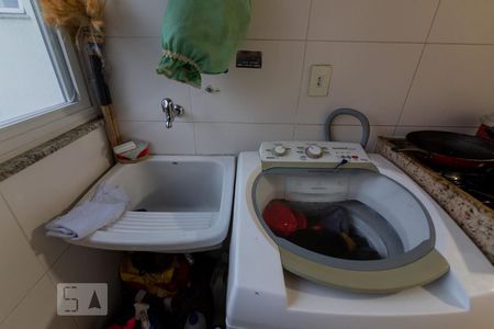 Apartamento à venda com 80m², 2 quartos e 1 vagaÁrea de Serviço