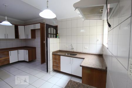 Casa para alugar com 150m², 3 quartos e 1 vagaCozinha