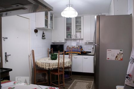 Apartamento à venda com 132m², 3 quartos e 1 vagaCOZINHA