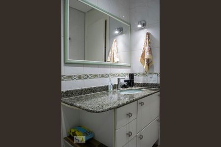 Apartamento à venda com 132m², 3 quartos e 1 vagaBANHEIRO