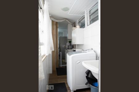 Apartamento à venda com 132m², 3 quartos e 1 vagaÁREA DE SERVIÇO