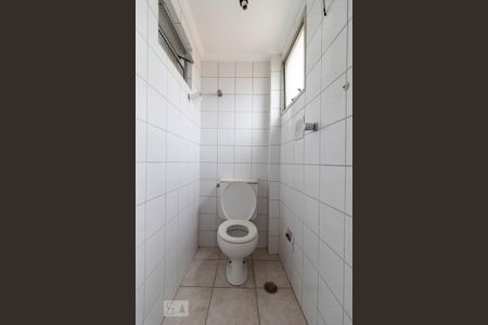 Apartamento para alugar com 67m², 2 quartos e 1 vaga Apartamento para alugar com 67m², 2 quartos e 1 vagaBanheiro de Serviço